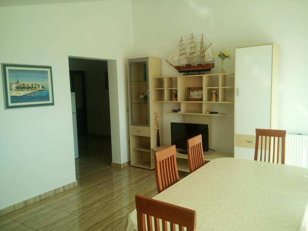 Apartmani Kapitanovic Biograd Na Moru Exterior foto